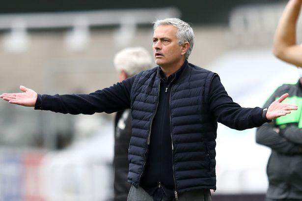 开云体育入口-穆帅：有些失误算不上失误 因为这与球员能力有关